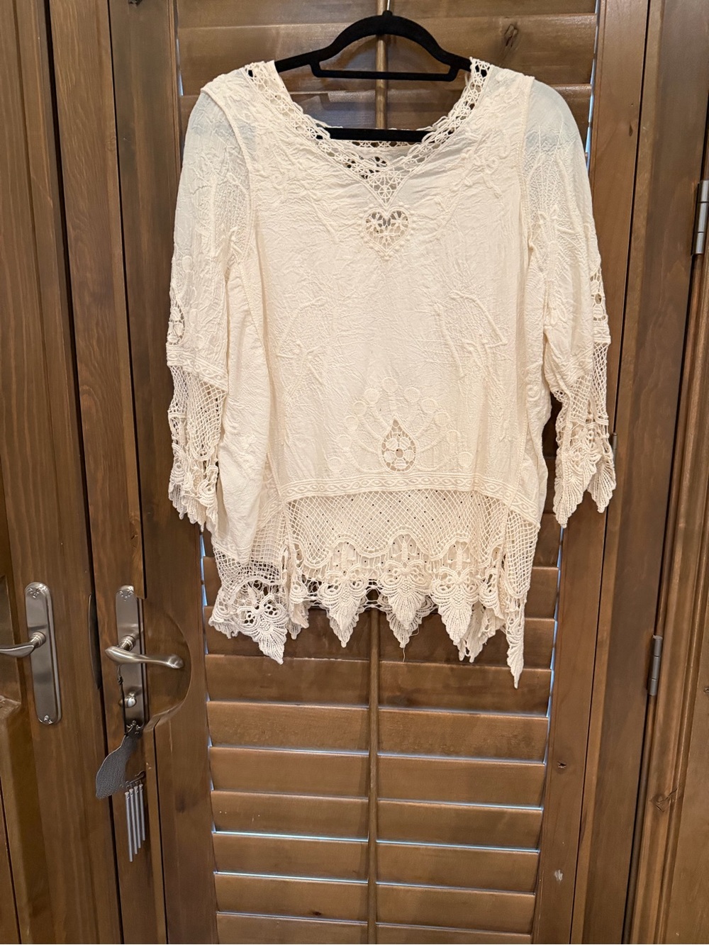 2 PIECE OUTFIT - Crochet Lace Boho Tunic made in Mexico + Old Navy rayon tank